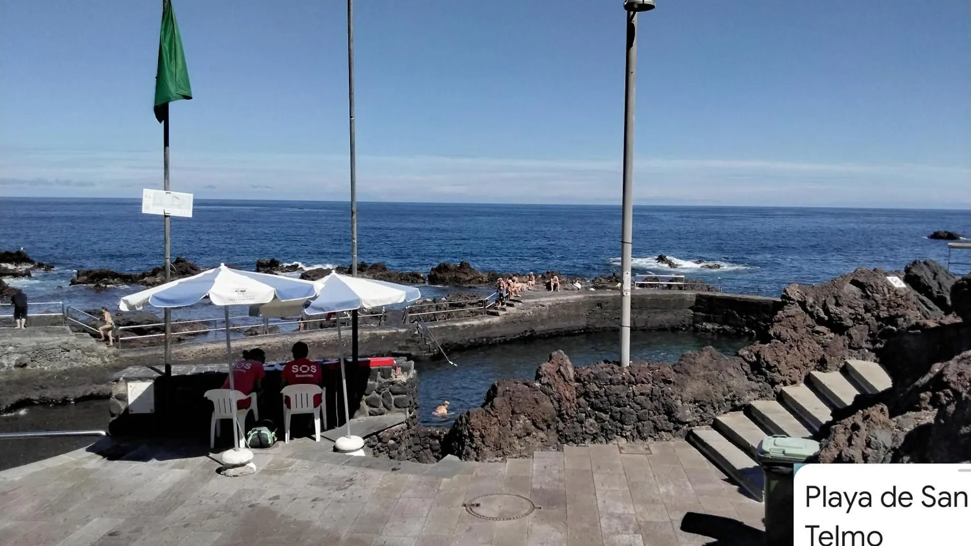 Designer 1 Bedroom Apartment White Tree 2 Minutes To The Beach In The City Center, Puerto De La Cruz, Tenerife Spanien