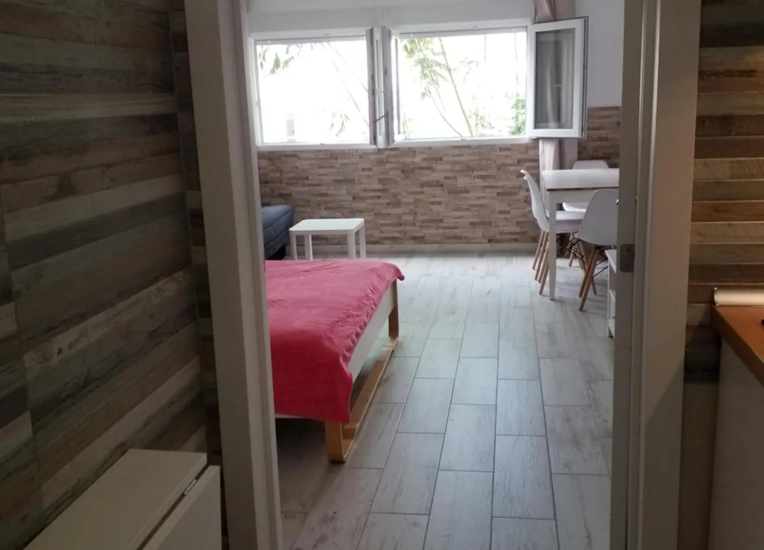 Designer 1 Bedroom Apartment White Tree 2 Minutes To The Beach In The City Center, Puerto De La Cruz, Tenerife