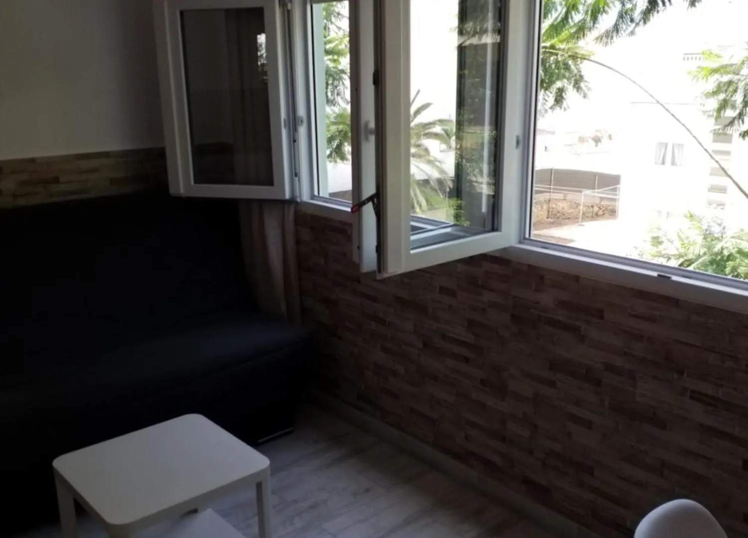 Designer 1 Bedroom Apartment White Tree 2 Minutes To The Beach In The City Center, Puerto De La Cruz, Tenerife Spanien