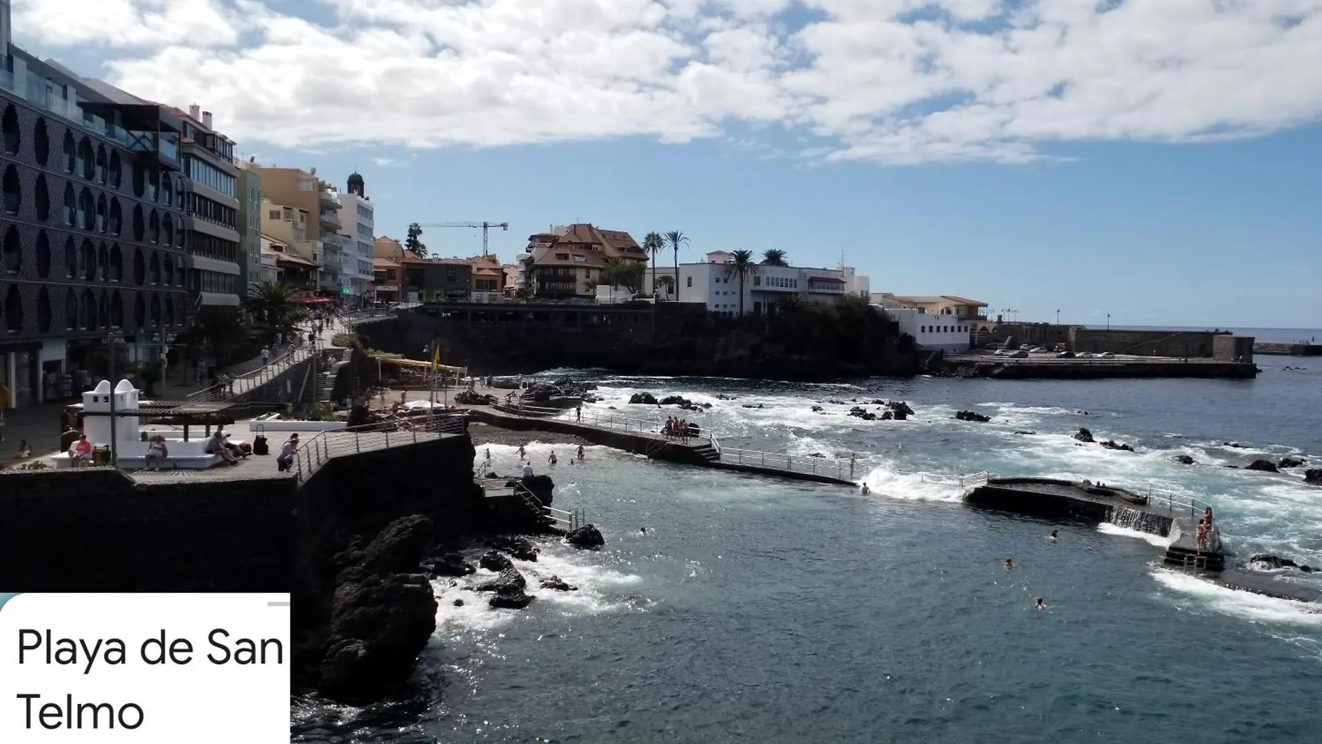 Designer 1 Bedroom Apartment White Tree 2 Minutes To The Beach In The City Center, Puerto De La Cruz, Tenerife Puerto de la Cruz (Tenerife)