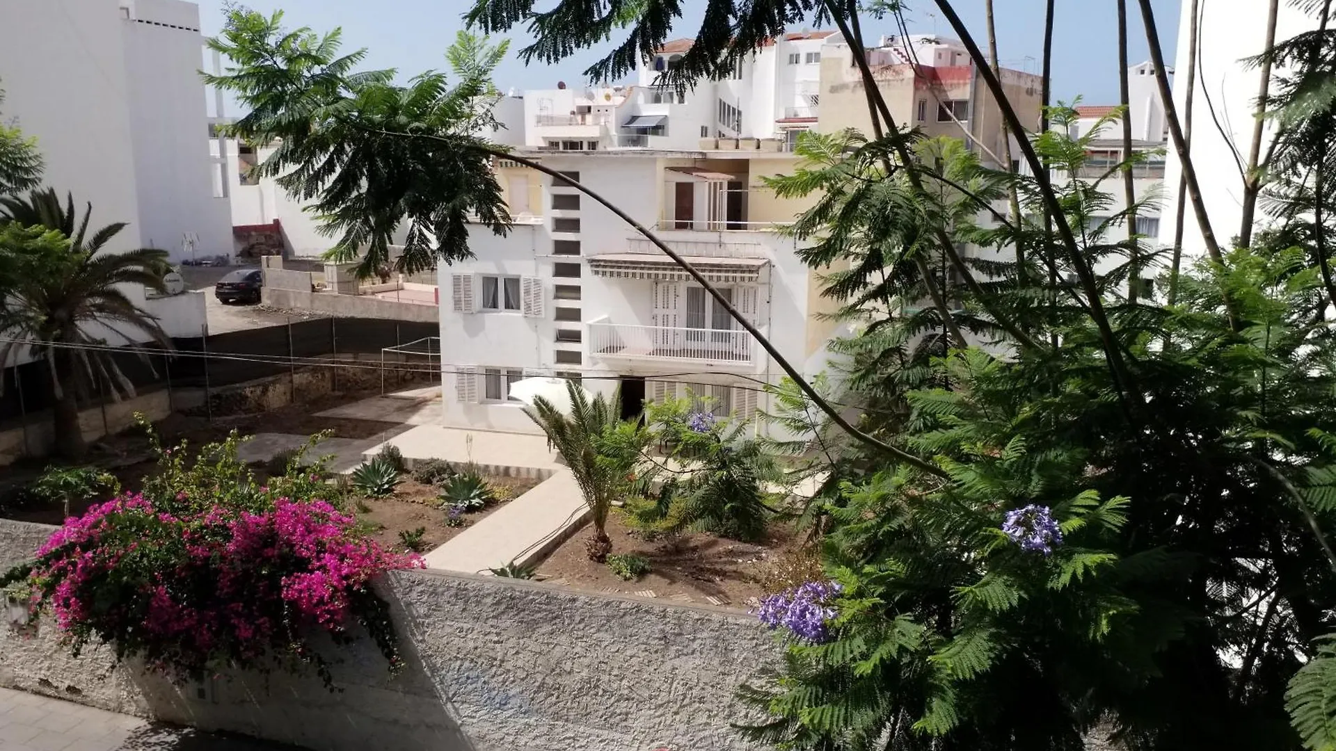 Designer 1 Bedroom Apartment White Tree 2 Minutes To The Beach In The City Center, Puerto De La Cruz, Tenerife 0*,